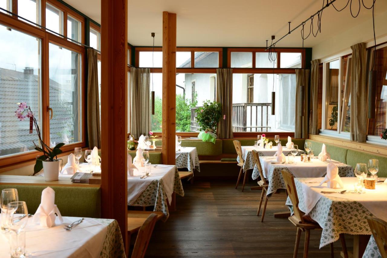 Hotel Gassenwirt Chienes Exterior photo